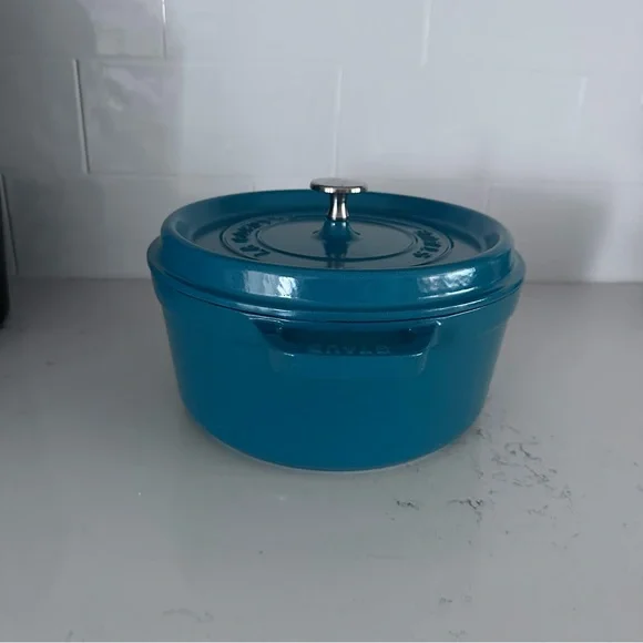 Le Creuset STAUB #24 4qt 9-3/8” Cast Iron Dutch Oven Turquoise - Made In France - Picture 2 of 8